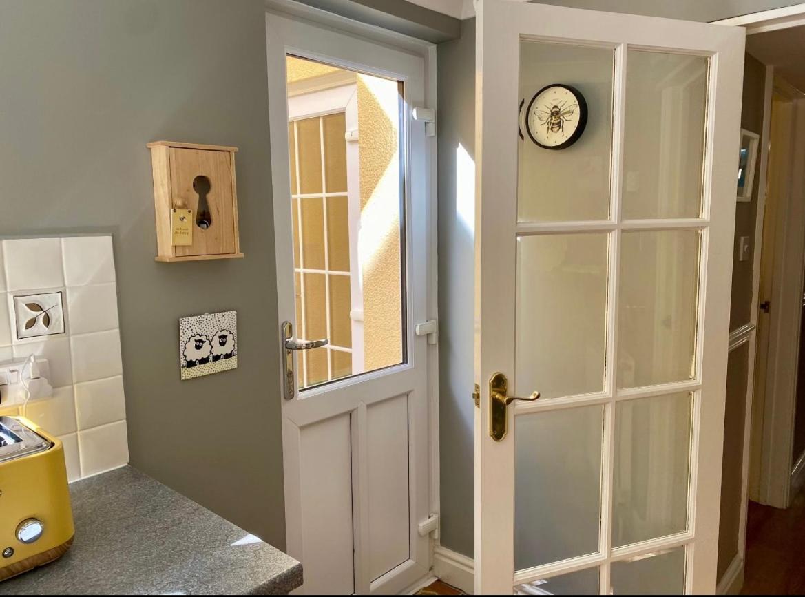 Honey Cottage Тенби Экстерьер фото